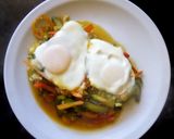 Foto del paso 8 de la receta: Salteado de verduras con huevos estrellados 🍳