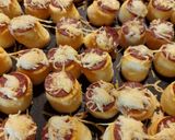 Aranyló kolbászos pogácsa recept fázis 5 fotója