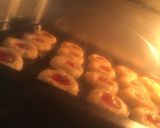 Foto langkah ke 5 dari resep Strawberry Thumbprint.