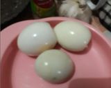 Foto langkah ke 1 dari resep Telur Masak Kecap.