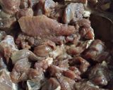 Gambar langkah 2 resipi Mongolian Beef Stir-Fry.