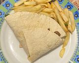 Foto del paso 6 de la receta: Wrap con pollo, champiñones, espinaca, guacamole y papas a la francesa ✨