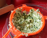 Foto del paso 3 de la receta: Bolitas de pescadilla y calabacín en airfryer