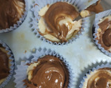Foto del paso 6 de la receta: Cupcakes / muffins marmolado y de chocolate con nueces. Deliciosisimo. #sin tacc #glutenfree