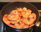 Foto langkah ke 2 dari resep Udang Saus Inggris.