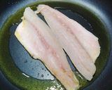 Foto del paso 4 de la receta: Lubina en salsa verde y ensalada de legumbres