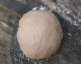 Foto del paso 1 de la receta: Pan de patata y queso en sartén🤤🤭