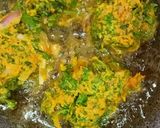 ধনে পাতার পকোড়া (Dhone Patar Pakoda recipe in Bengali) রেসিপির ধাপ 2 ছবি