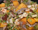 A picture of step 8 of Filipino Pakbet.