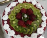 A picture of step 1 of Strawberry cream dessert.