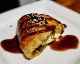 Foto del paso 5 de la receta: QUESO🧀BRIE Hojaldrado🥐, en Cama de Pesto🌿...!