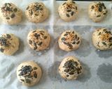 Foto del paso 4 de la receta: Panecillos de cebolla y semillas {en panificadora}