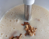 Foto del paso 2 de la receta: Batido de plátano, nueces y pasas