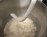 Foto langkah ke 2 dari resep Cream cheese Bun.