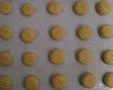 Foto langkah ke 4 dari resep Simple Butter Cookies (3 Bahan).