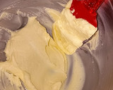 Foto del paso 2 de la receta: Sprinkles cake con relleno de crema de vainilla