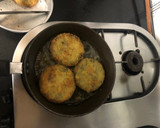 वेजबर्गर(veg burger recipe in hindi) रेसिपी चरण 1 फोटो