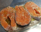 Foto del paso 2 de la receta: Salmón al tomillo y albahaca