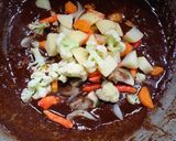 Foto langkah ke 5 dari resep Rawon Blitar dengan Kuah Kental.