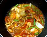 รูปขั้นตอนการทำที่ 3 ของ ผัดเผ็ดซีฟู้ด