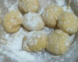 Foto langkah ke 3 dari resep Donat kentang empuk.