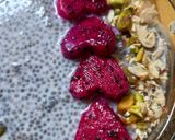 A picture of step 4 of Chia milet oats breakfast bowl.
