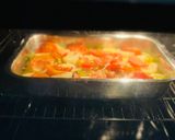 Foto del paso 2 de la receta: Lubina en tartera 🐟 🍅 🫑 🧅 🧄 🥔 🐟