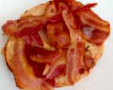 My filled cheese topped Bagel 🥯 🥓 🧀 🥑 🥚