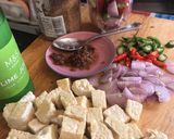 A picture of step 2 of Indonesian Tempe stir fry - Oseng tempe- Vegan.