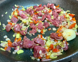 Foto del paso 2 de la receta: Arroz ibérico trufado