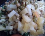 A picture of step 4 of Arabian salad.