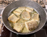 Foto del paso 2 de la receta: Garbanzos con bacalao