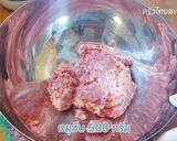 รูปขั้นตอนการทำที่ 2 ของ ไส้กรอกอีสานหมูวุ้นเส้น