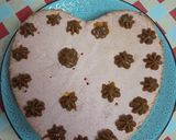 Foto del paso 7 de la receta: Bizcochuelo de frutilla en forma de ♥