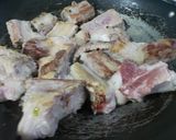 Hình bước làm 1 của món Sườn non ram mặn ngọt