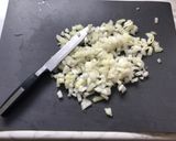 Foto del paso 1 de la receta: Potaje con espinacas y rellenos de bacalao