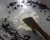 Foto langkah ke 3 dari resep Sop Matahari Kulit Pangsit.