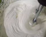 A picture of step 3 of Picture ice cake.