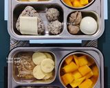 Foto langkah ke 7 dari resep Bekal Nori Cheese Onigiri, Tofu Enoki Saus Garlic, Telur dan Bakso serta Mangga.