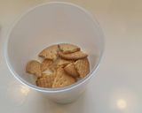 A picture of step 5 of Milk, Cookie, and Banana Smoothie.