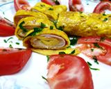 Pas rețetă Ruladă omletă cu șuncă și cașcaval 3 fotografie
