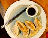 Une image de l'étape 6 de Gyozas aux champignons.