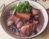 Hình bước làm 3 của món Đuôi HEO hầm đậu đen