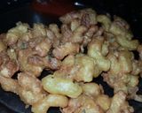 A picture of step 3 of Macaroni pakora.