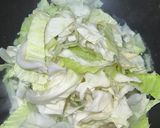 รูปขั้นตอนการทำที่ 1 ของ วุ้นเส้น กะหล่ำปลี ไข่ไก่ ผัดน้ำ เพื่อสุขภาพ