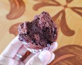 รูปขั้นตอนการทำที่ 5 ของ เค้กช๊อคโกแลตนึ่ง สูตรหวานน้อย (สำหรับ 20 ที่)