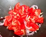 Hình bước làm 2 của món 🌱 Khoai Tây Xào Cà Chua Masala (Vegan)