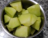 A picture of step 1 of Muskmelon Custard Drink.