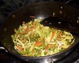 मिक्स वेज नूडल्स बिरयानी (Mix veg Noodles biryani recipe in Hindi) रेसिपी चरण 3 फोटो