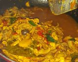Foto langkah ke 8 dari resep Oseng-oseng usus bakso.